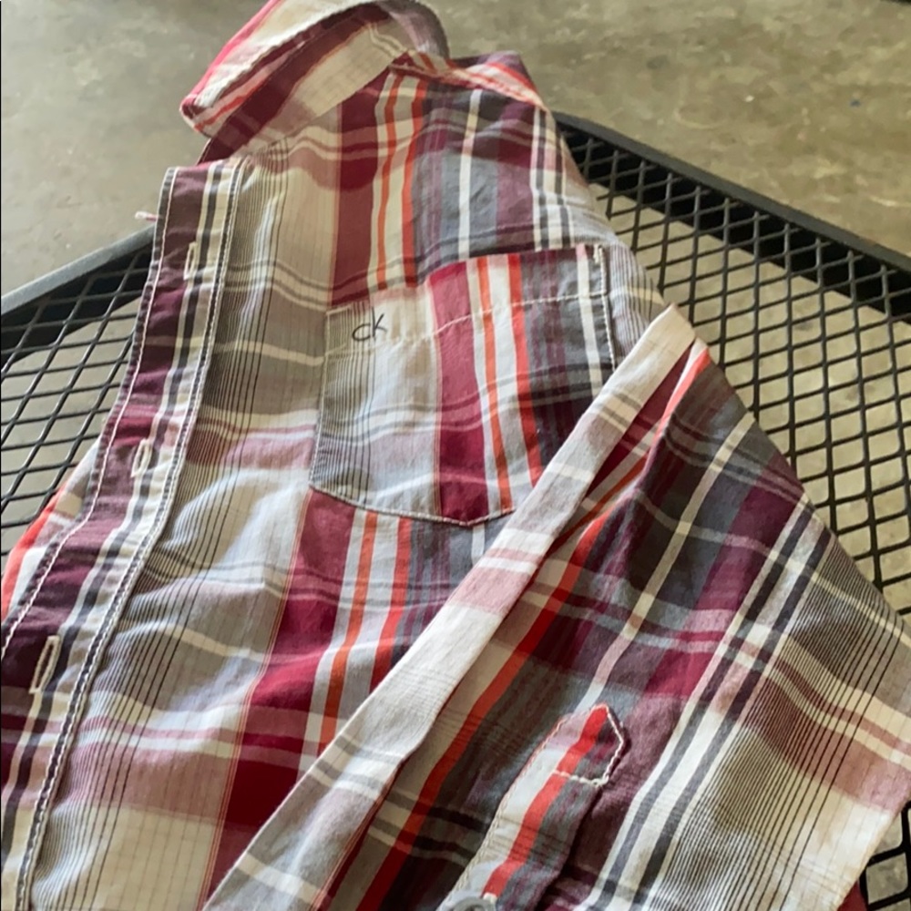 Long sleeve plaid shirt